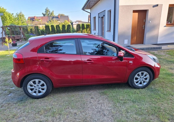 Kia Rio cena 34800 przebieg: 105000, rok produkcji 2014 z Skierniewice małe 466